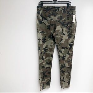NWT Sanctuary Camo Pant 30 PorkChop Twill Anthro